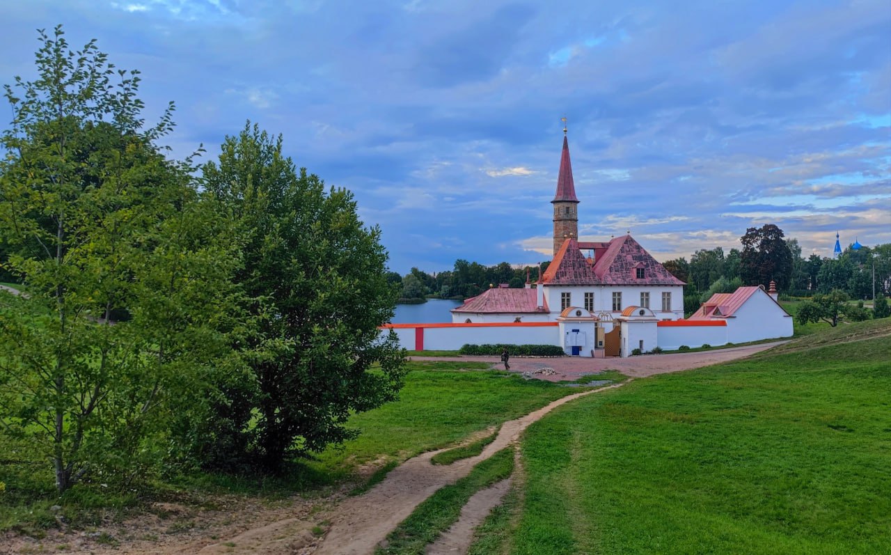 Приоратский дворец