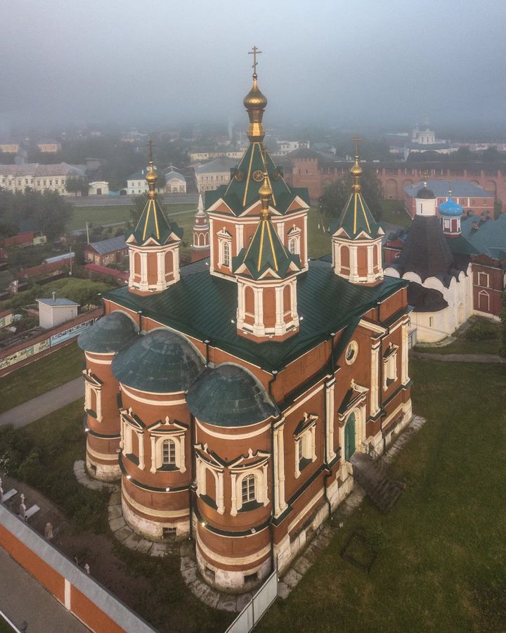 Успенский Брусенский монастырь