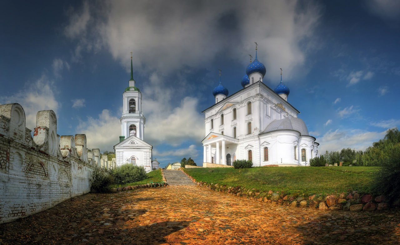 Храм в Катунках