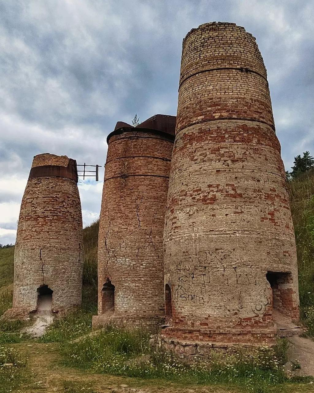 Старинные печи обжига извести