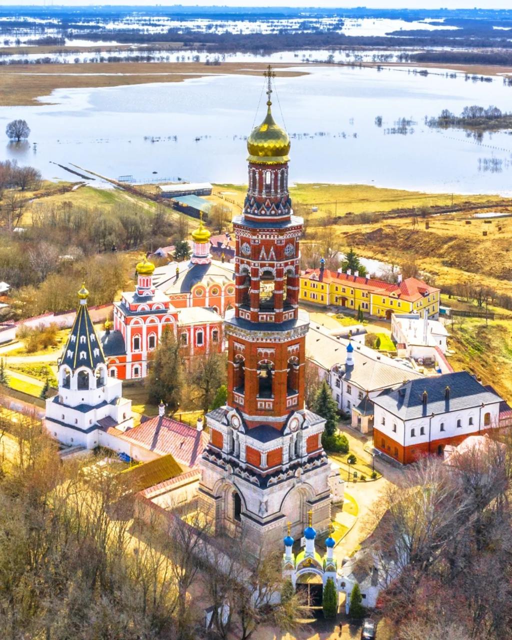 Свято-Иоанно-Богословский монастырь