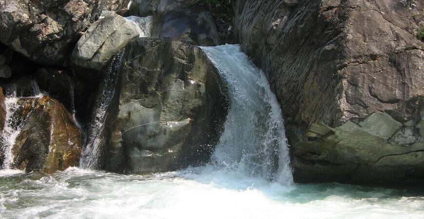 Каскад водопадов Кынгарга