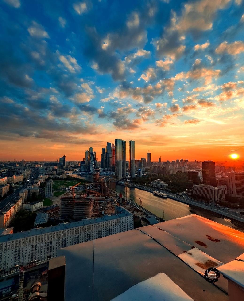 Смотровая площадка гостиницы Украина
