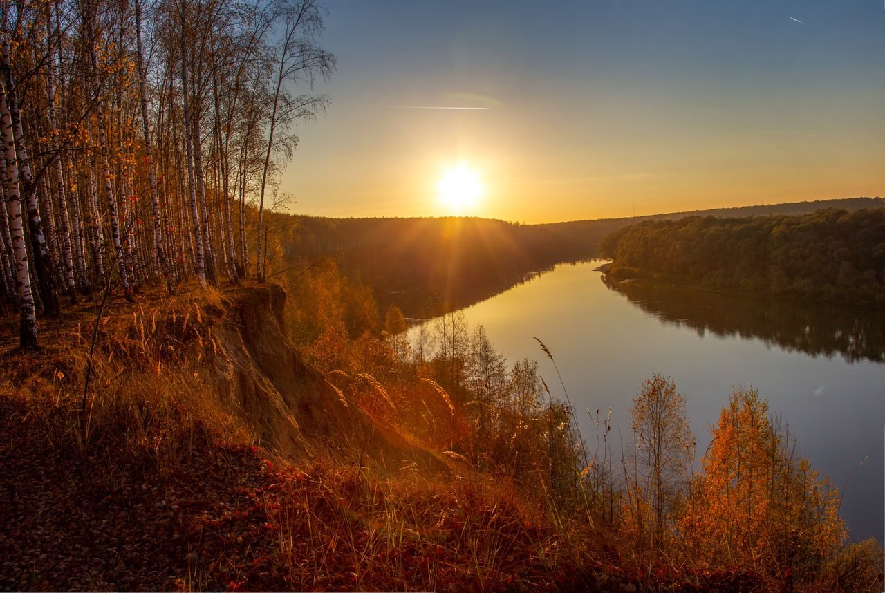 Берег реки Ока