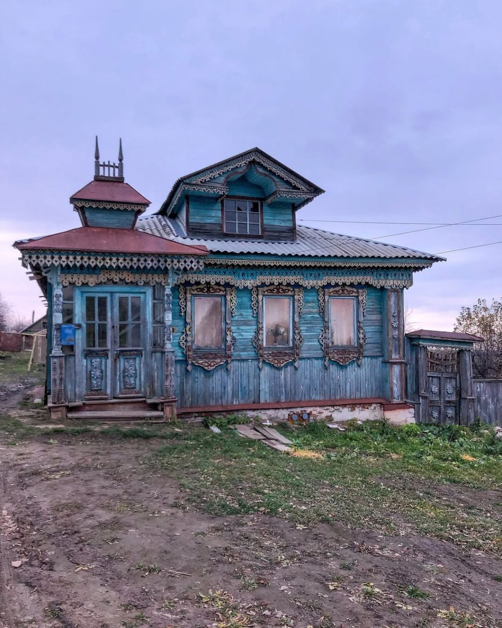 Старинный дом в д. Выезд