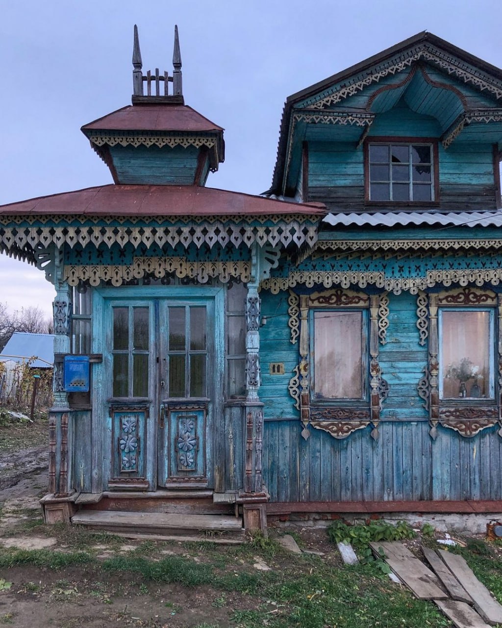 Старинный дом в д. Выезд