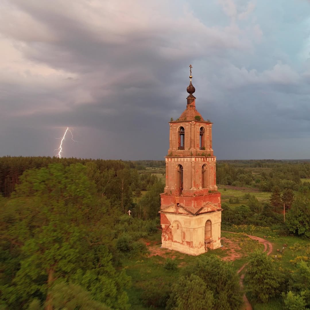 Древний памятник во Владимирской области