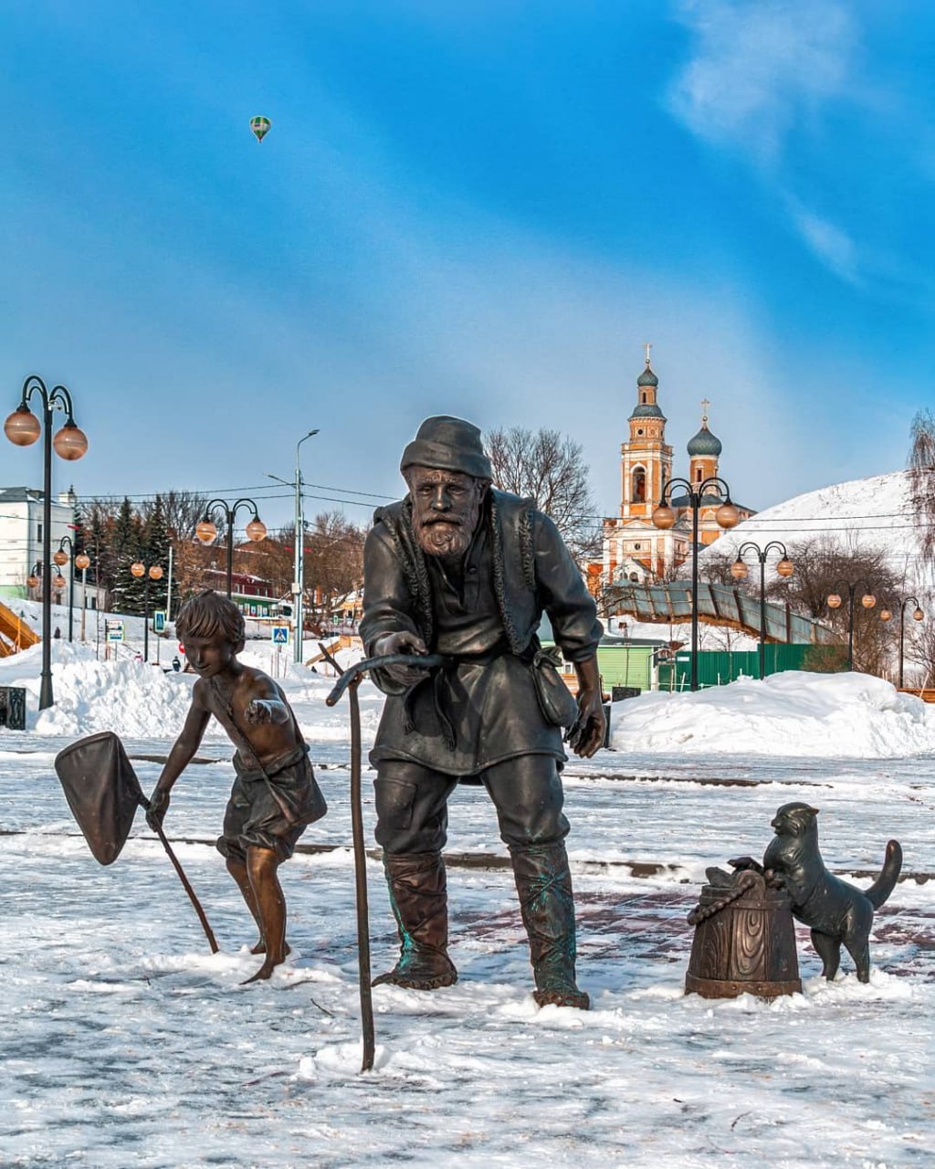 Памятник рыбакам в Серпухове