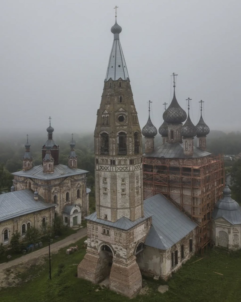 Церковь в селе Парское