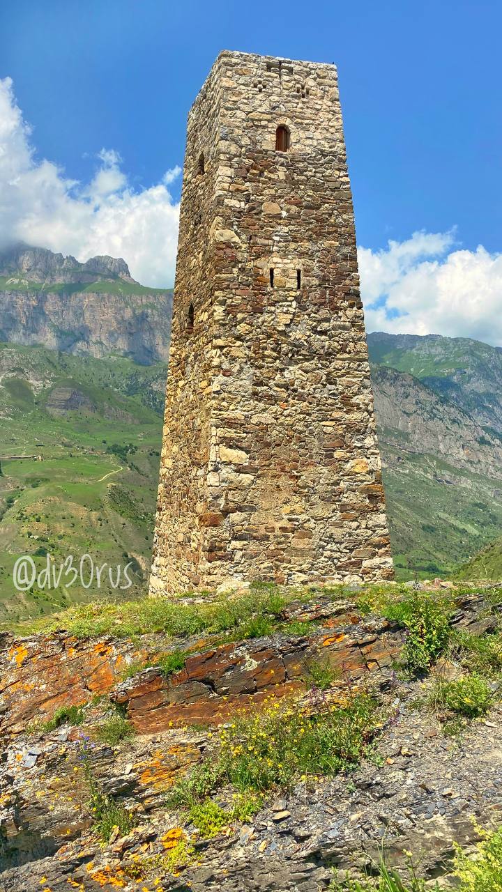 Башня Курта и Тага