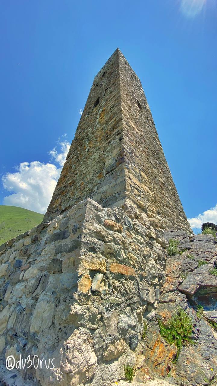 Башня Курта и Тага