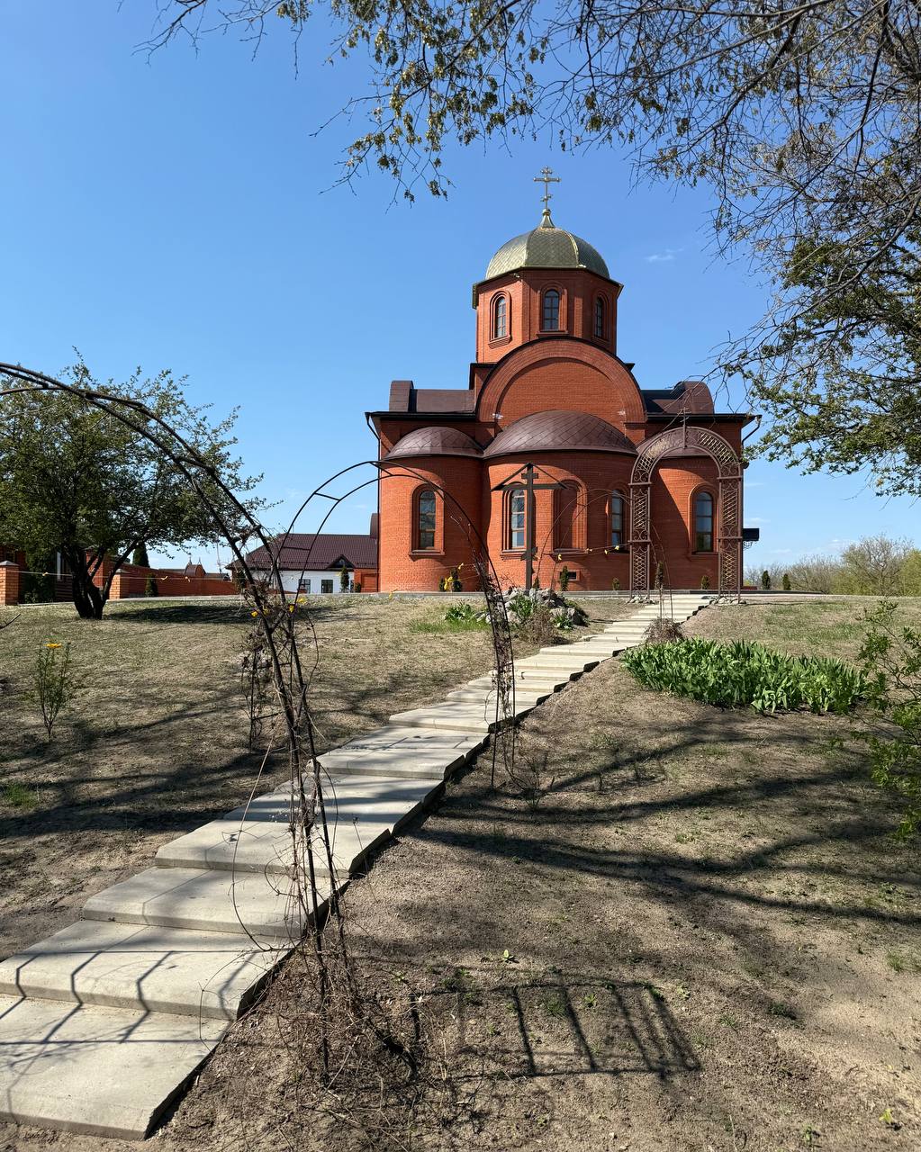 Воскресенский Белогорский монастырь