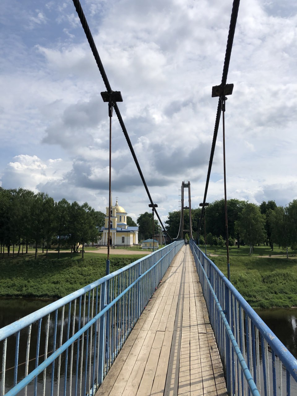 Пешеходный мост в Зубцове