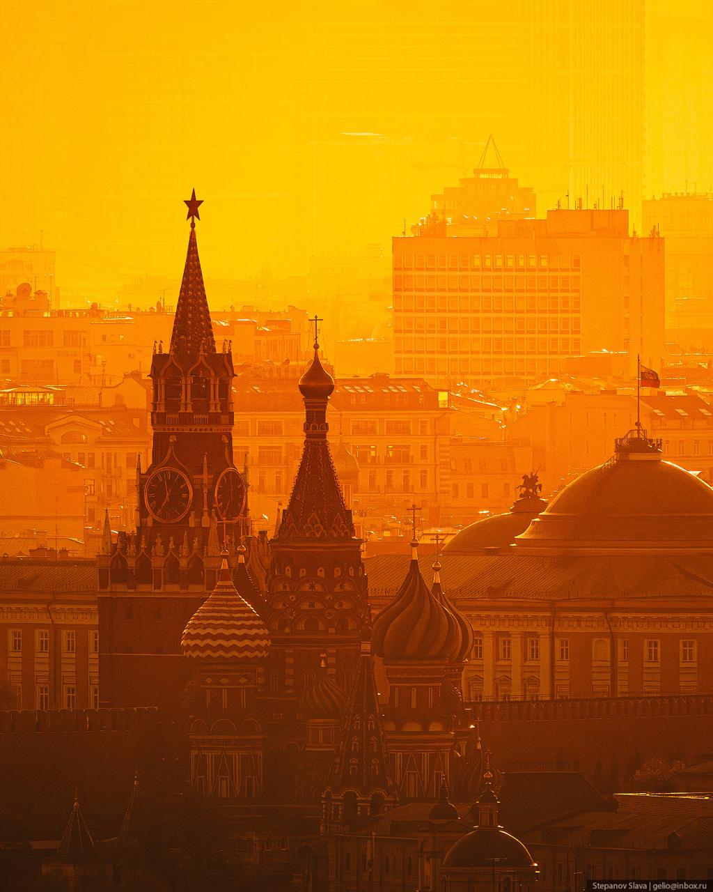Московский Кремль и храм Василия Блаженного