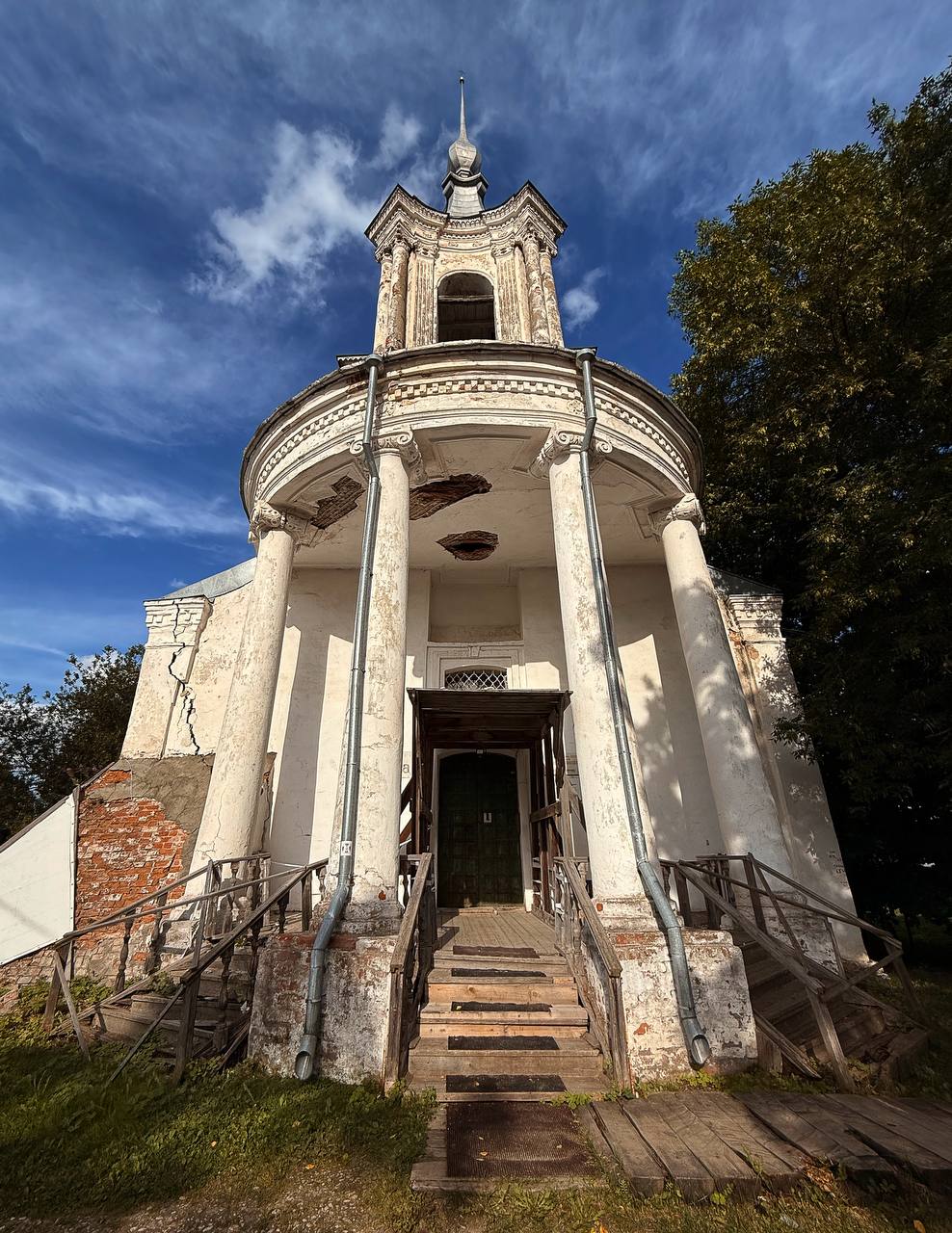 Храм Варлаама Хутынского